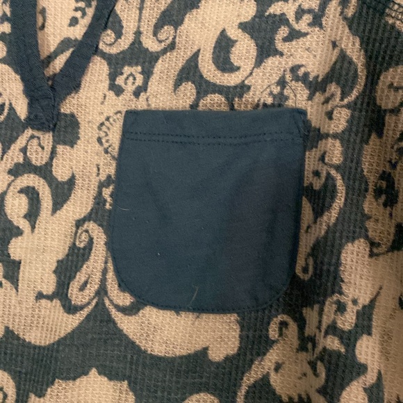 Blue and gray size Large Daytrip shirt burnout - Picture 3 of 8